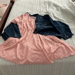 Pink floral dress great for summer and fall! Pair with cute jacket! 3/15